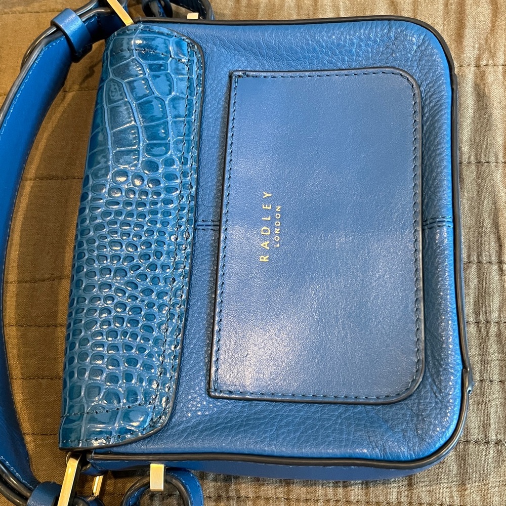 RADLEY LONDON Blue Croc-Embossed Crossbody Bag - Picture 6 of 10
